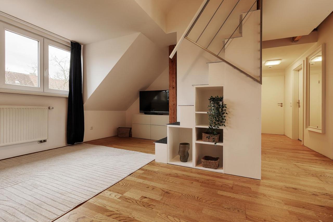 Homiestay City-Apartment, Balkon & Parkplatz Wurtzbourg Extérieur photo